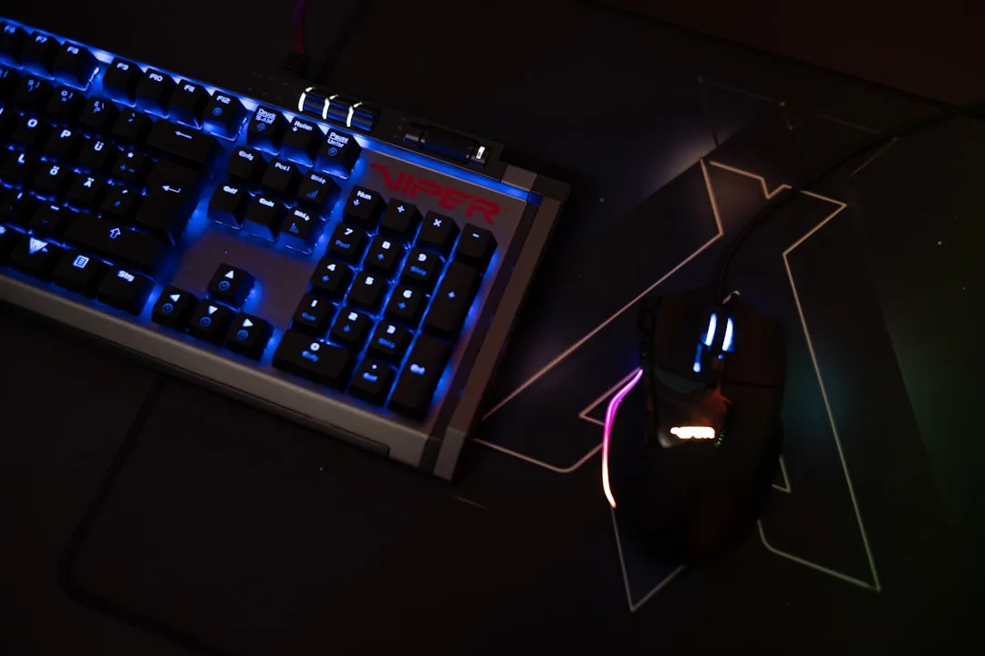 智慧楼宇综合布线系统选型指南：从Cat6到光纤方案对比